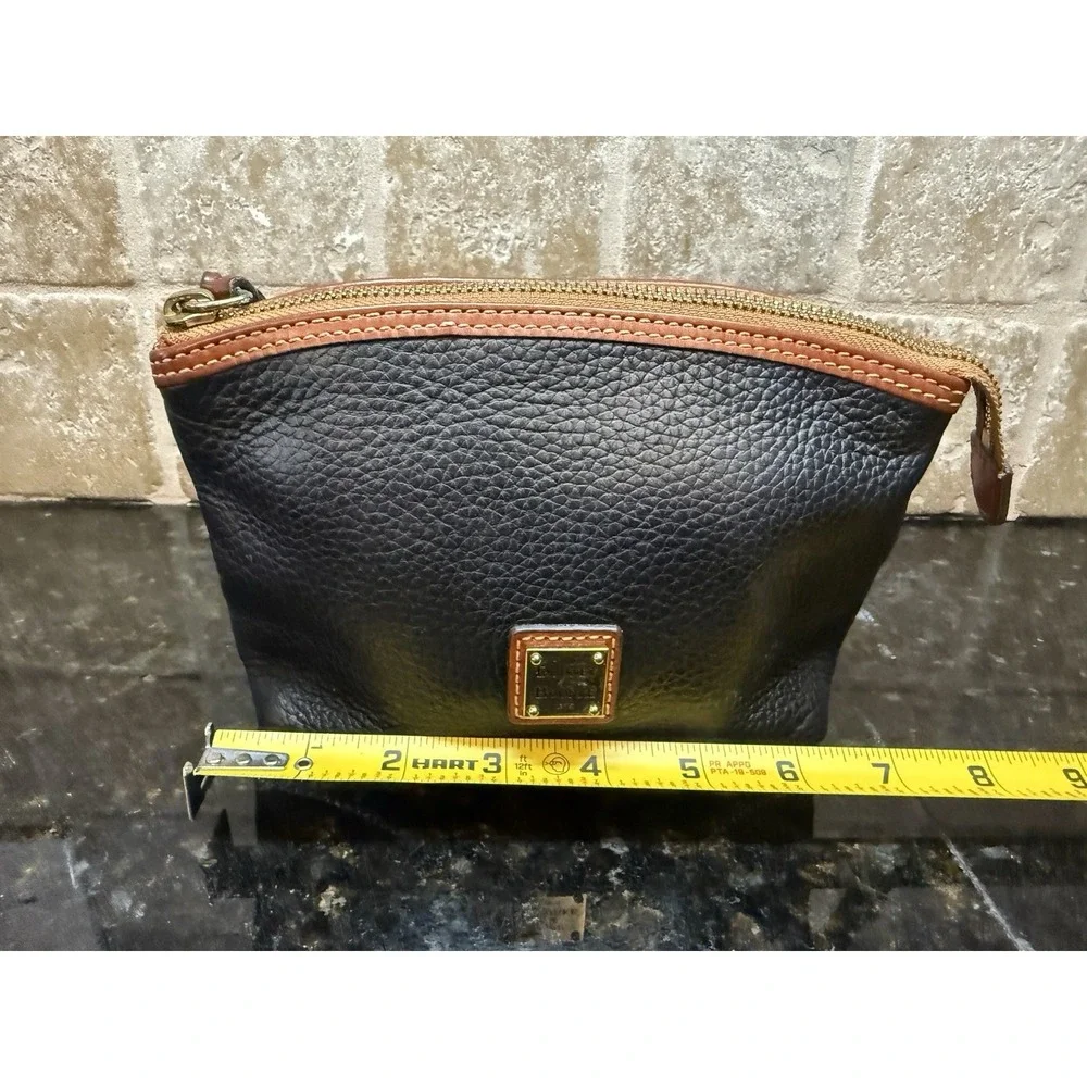 Dooney & Bourke Black Travel Makeup Cosmetic Bag Zippered Pouch Purse